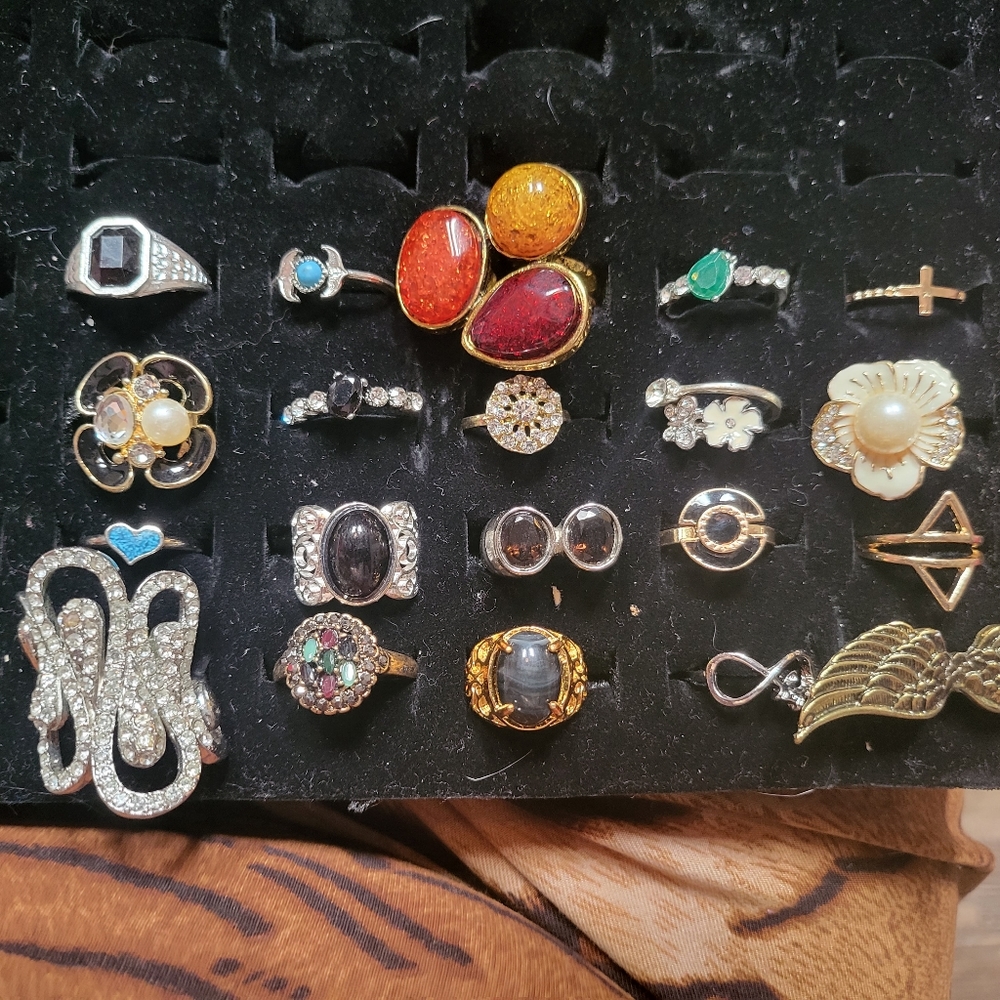 Ring lot # 21
